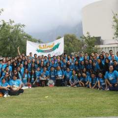 ENCUENTRO DE LOS JÓVENES CON EL ARZOBISPO